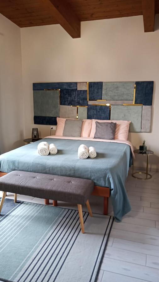 B&B Tra Colline Marchigiane - Sauna E Piscina San Giorgio di Pesaro Exterior foto