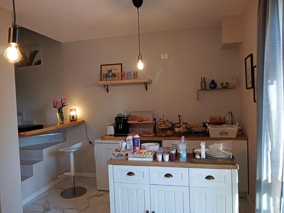 B&B Tra Colline Marchigiane - Sauna E Piscina San Giorgio di Pesaro Exterior foto