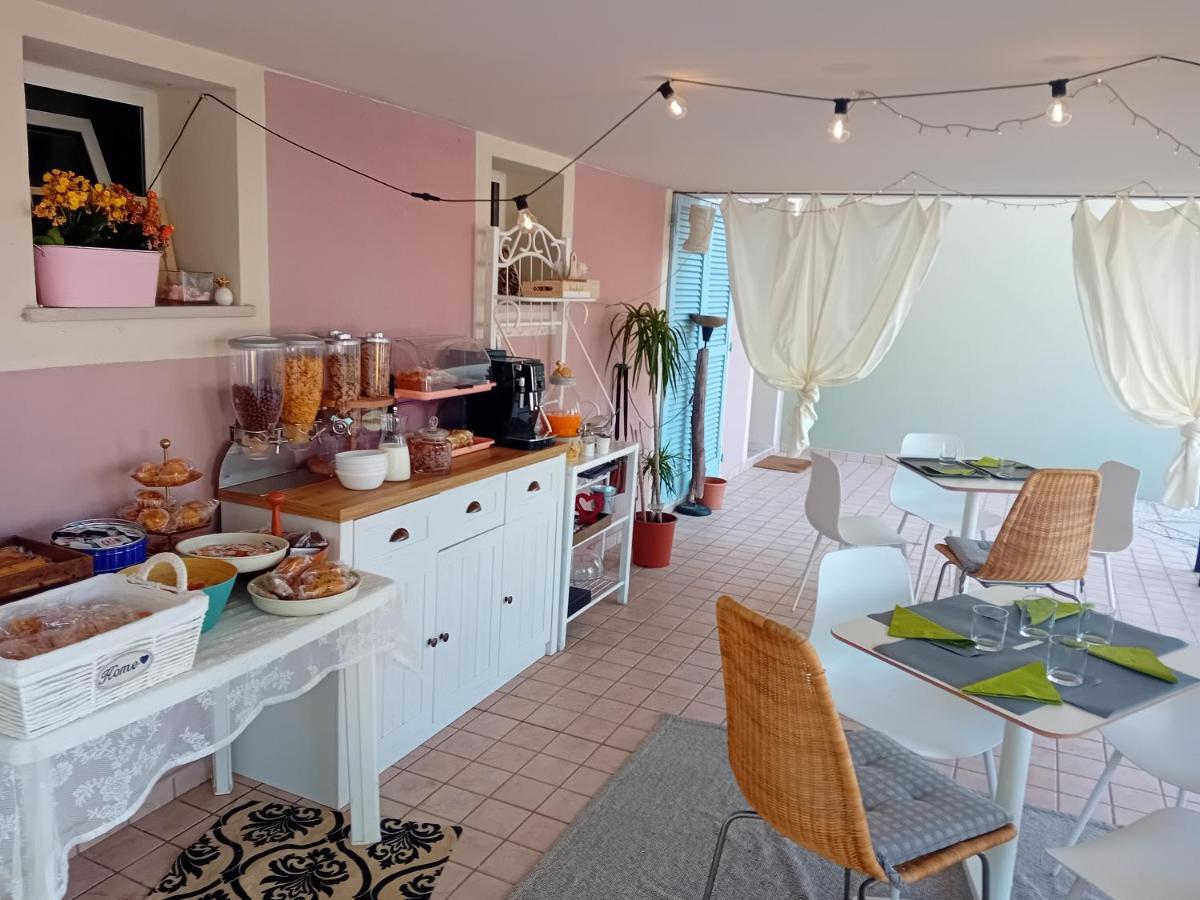 B&B Tra Colline Marchigiane - Sauna E Piscina San Giorgio di Pesaro Exterior foto